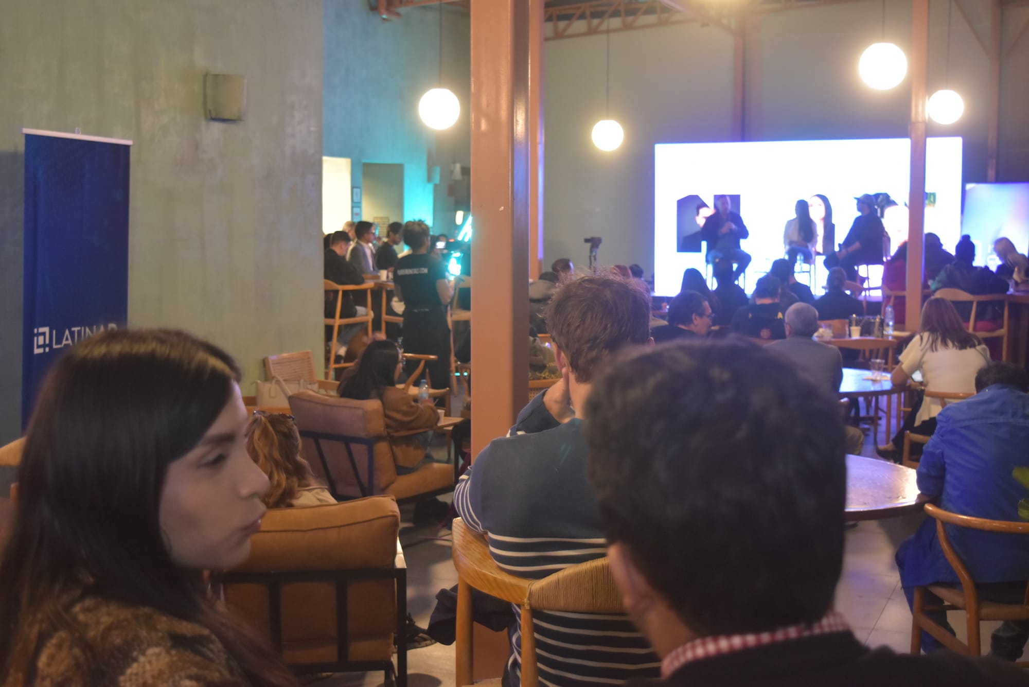 Next Connect CDMX: El evento que reunió la IA, Retail Media y DOOH