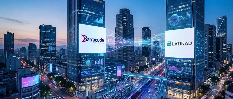 LatinAD y Barracuda Media anuncian alianza estratégica para ampliar el inventario DOOH disponible en México. Imagen: IA.